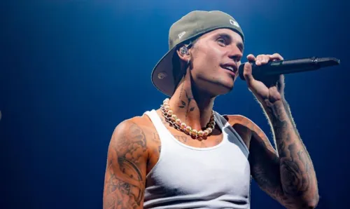 Bieber cancelou os shows já agendados.