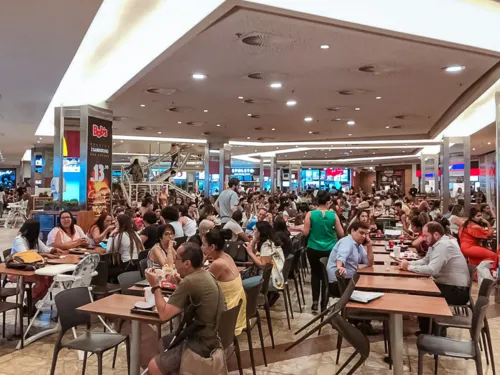 Praças de alimentação dos shoppings vão ter novo horário