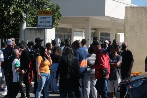 Familiares e amigos prestaram as últimas homenagem ao produtor