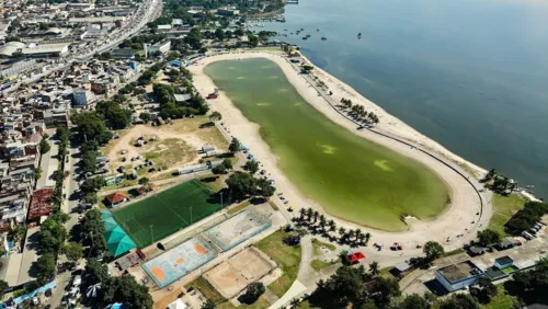 O lago é abastecido por 30 milhões de litros de água da Baía de Guanabara