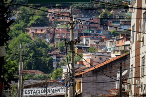 Crime aconteceu em um dos acessos ao Morro do Estado.