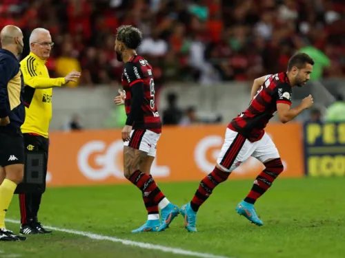 Gabigol perdeu algumas chances claras de marcar e foi vaiado pela torcida