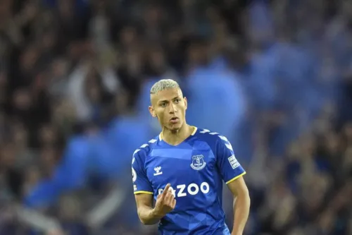 Após destaque em temporadas pelo Everton, Richarlison deve migrar para gigante inglês