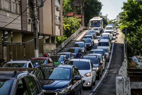 O trecho ficará interditado até o dia 19 de julho, sempre das 10h às 17h