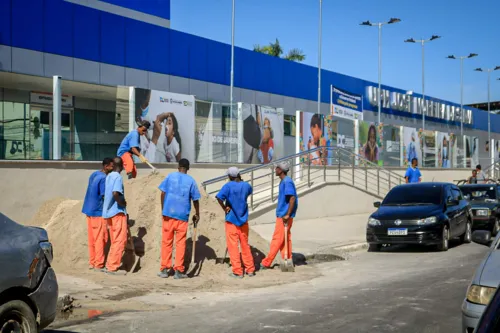 Os feitos, que custaram mais de R$ 12 milhões, não foram finalizados