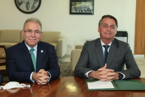 Bolsonaro e Marcelo Queiroga são alvos da oposição.