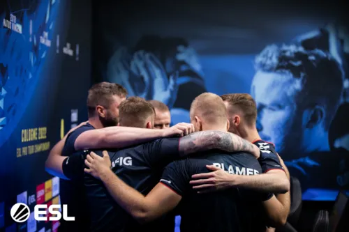 Astralis surpreendeu e venceu os brasileiros da FURIA com facilidade