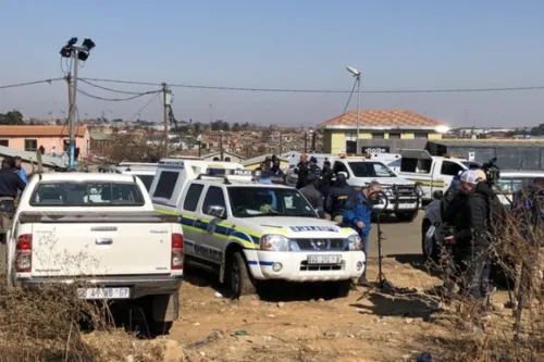 Policiais seguem investigando o que teria motivado o crime