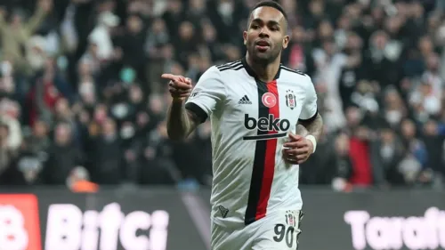 Último clube de Alex Teixeira foi o Besiktas, da Turquia