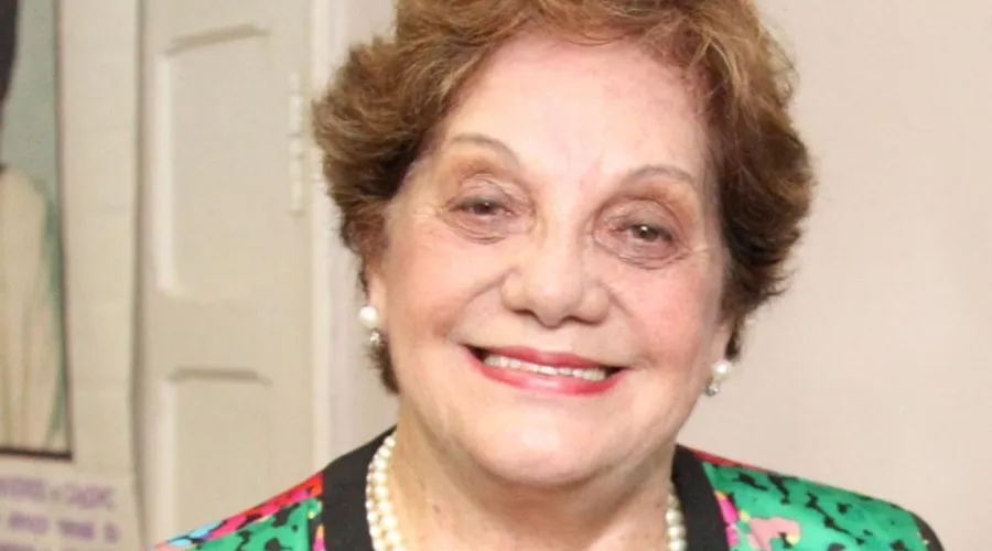 Marlene Salgado de Oliveira, faleceu neste sábado (21), aos 86 anos em Niterói