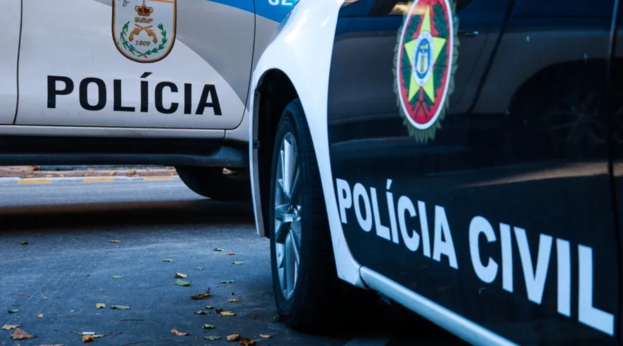 Policial civil é baleado e mata dois assaltantes no Rio
