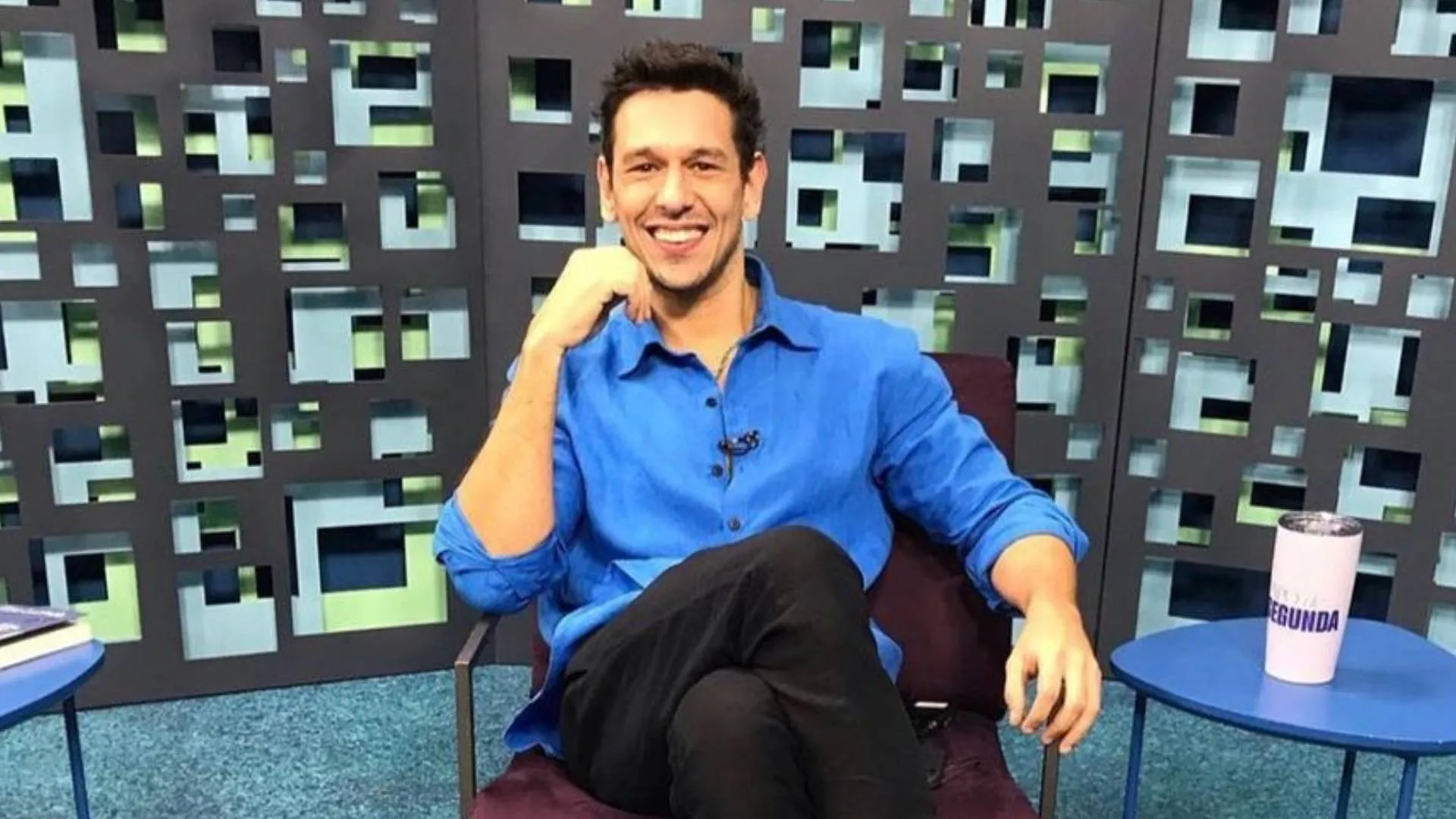 João Vicente é apresentador de programa na TV