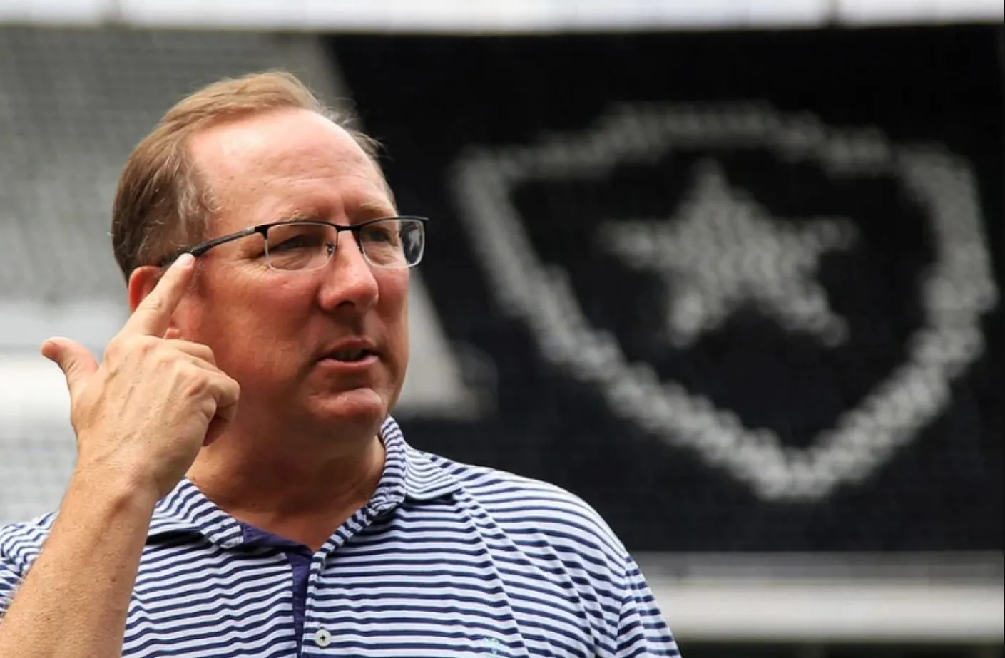 John Textor está no Brasil para acelerar negociações do Botafogo