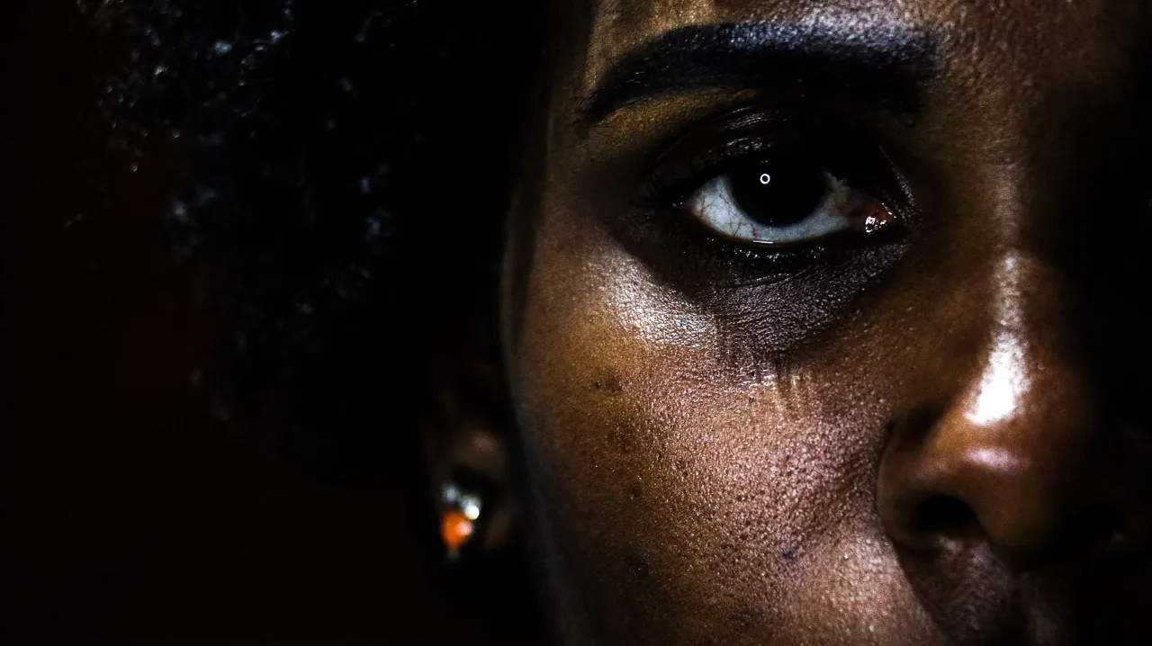 Maria é uma das milhares de mulheres de São Gonçalo vítimas de violência doméstica