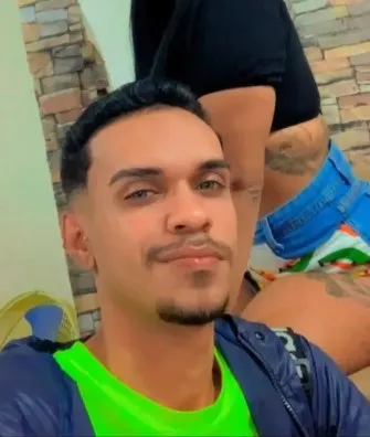 Luiz Henrique foi morto a facadas na Parada LGBTQIA+ em Niterói, no último domingo (7)