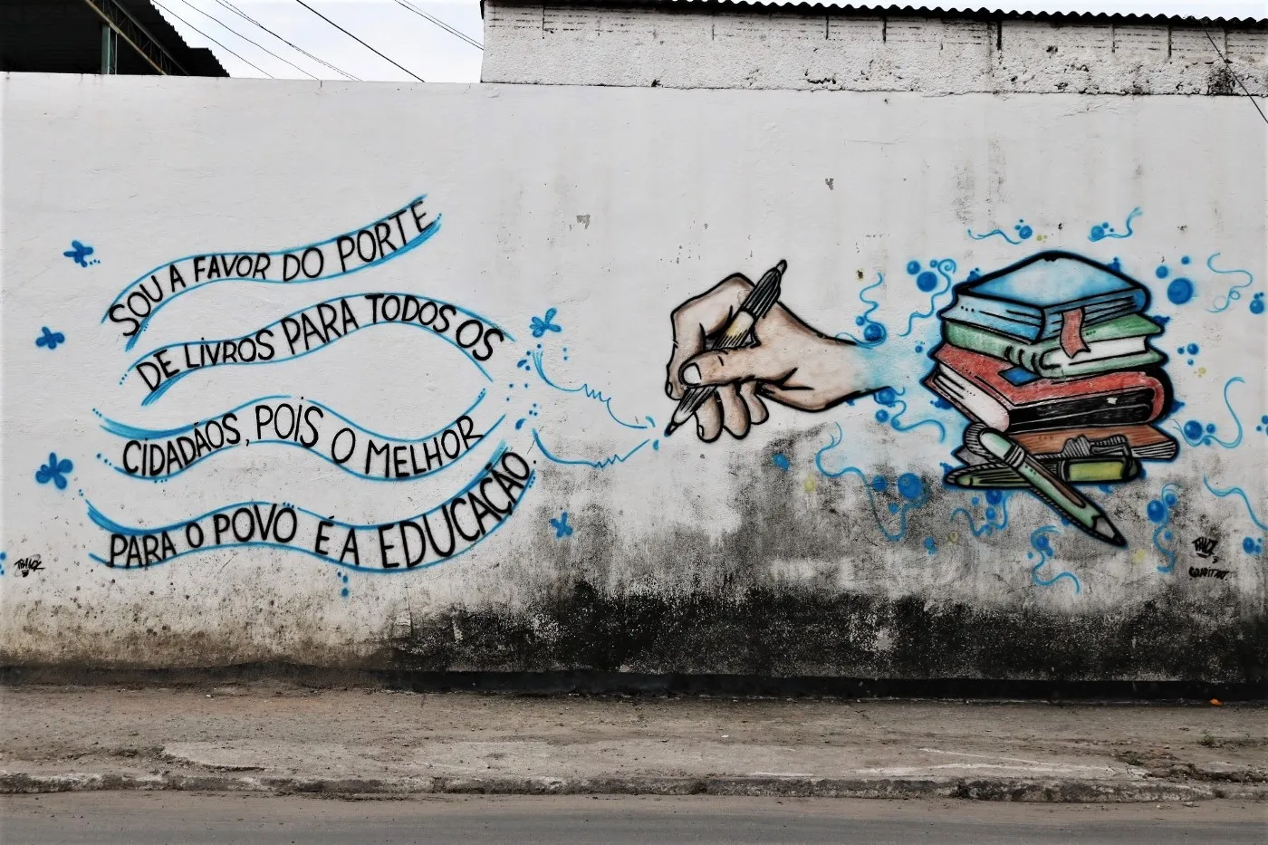 Arte nos muros do Colégio Estadual Lauro Correa destaca papel transformador da educação