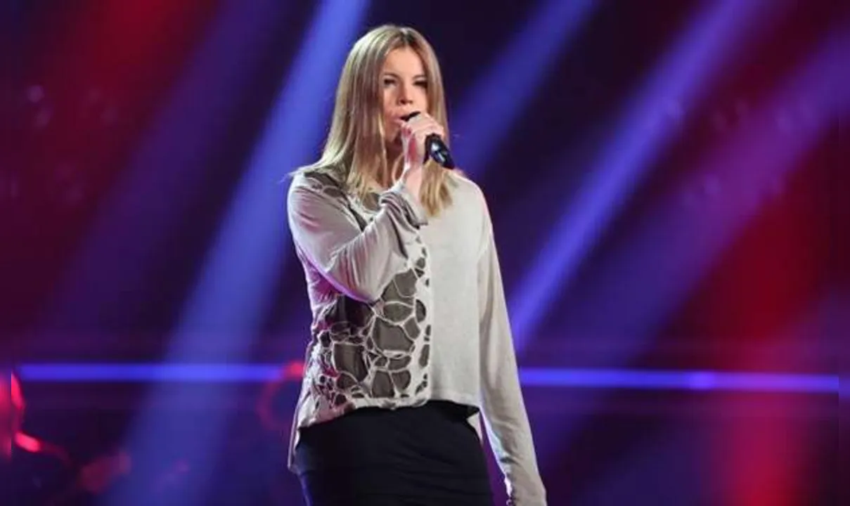 Cantora participou do The Voice Holland em 2013