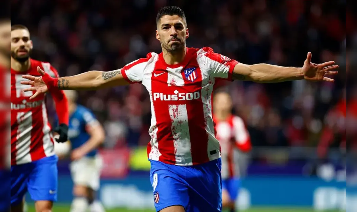 Suárez brilhou por vários clubes da Europa, incluindo o Atlético de Madrid