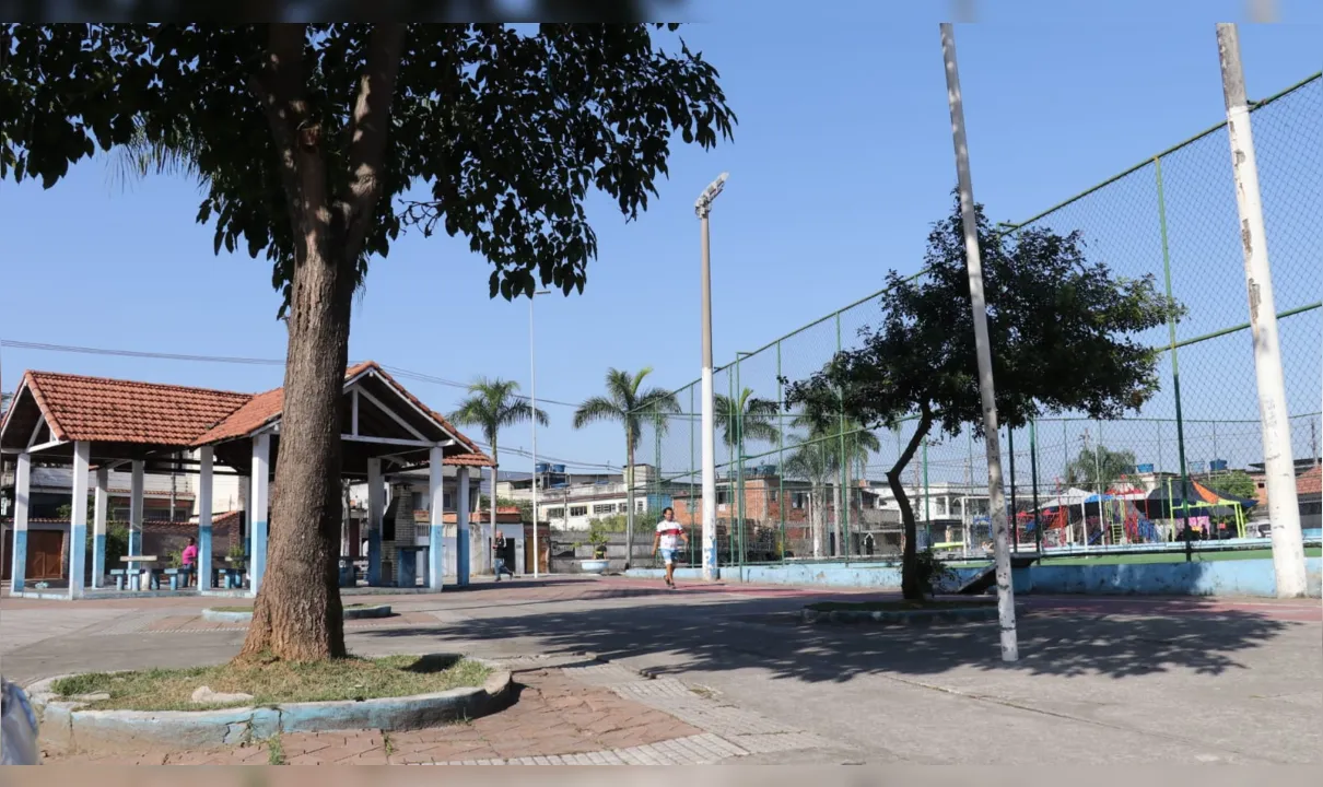 A Praça Rio Branco fica no bairro Gramacho, em Duque de Caxias
