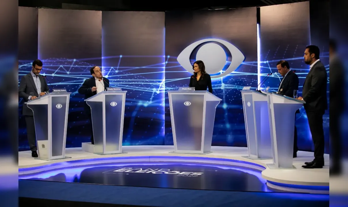 Marcelo Freixo (PSB), Paulo Ganime (Novo), Rodrigo Neves (PDT) e Cláudio Castro (PL) estiveram frente a frente na noite deste domingo (7)