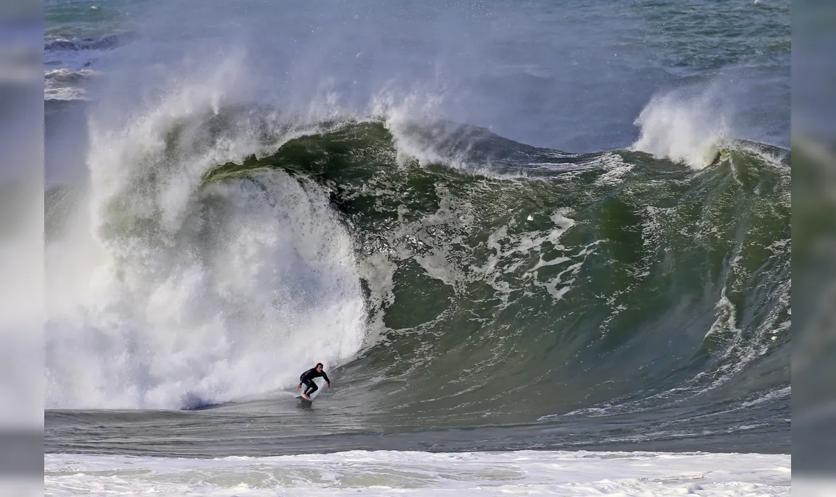 Evento com grandes ondas promete movimentar Itacoatiara novamente