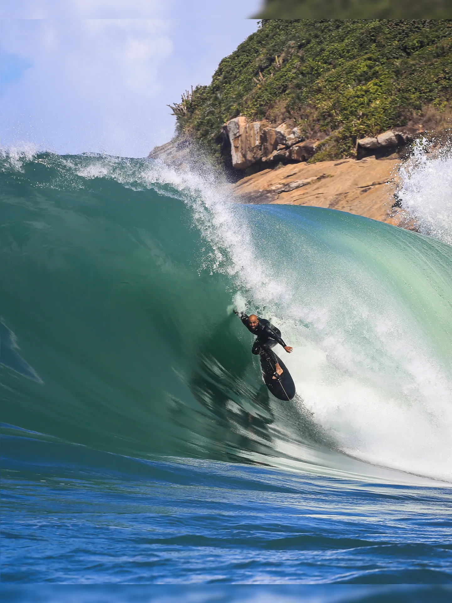 Wyliam Santana e outros surfistas brilharam em Itacoatiara