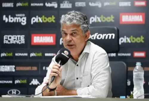 Diretor de futebol Carlos Brazil participa da busca por nomes