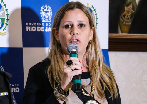 Gabriela Von Beauvais durante entrevista coletiva nesta quinta-feira