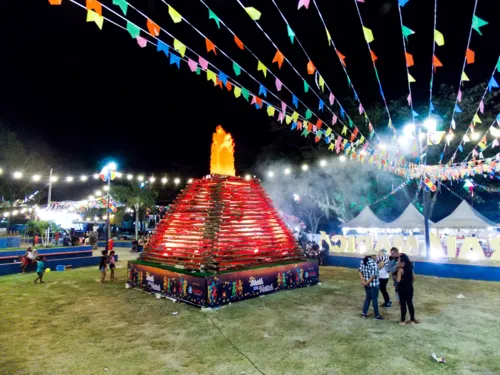 Festividades vão contar com muita comida típica, barraquinhas, brincadeiras e shows de artistas locais