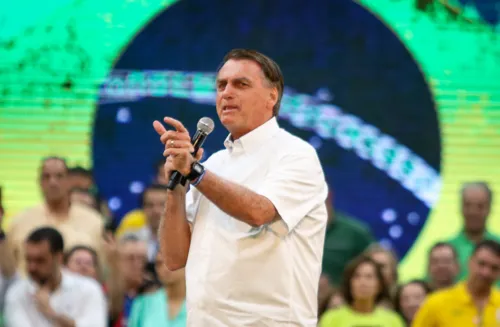 O presidente Jair Bolsonaro fala durante a convenção nacional do Partido Liberal (PL), no estádio do Maracanãzinho, no Rio de Janeiro