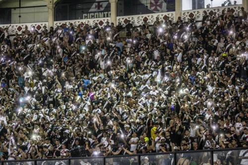 Torcida do Vasco lotará São Januário mais uma vez