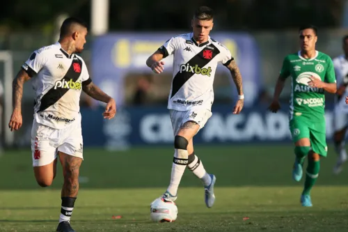 Vasco teve atuação apagada e tropeçou em casa diante da Chape