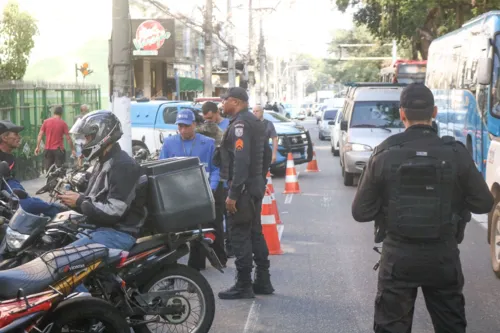 Operação é realizada na Alameda São Boa Aventura