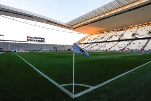 Neo Quimica Arena recebe grande duelo entre Corinthians e Flamengo