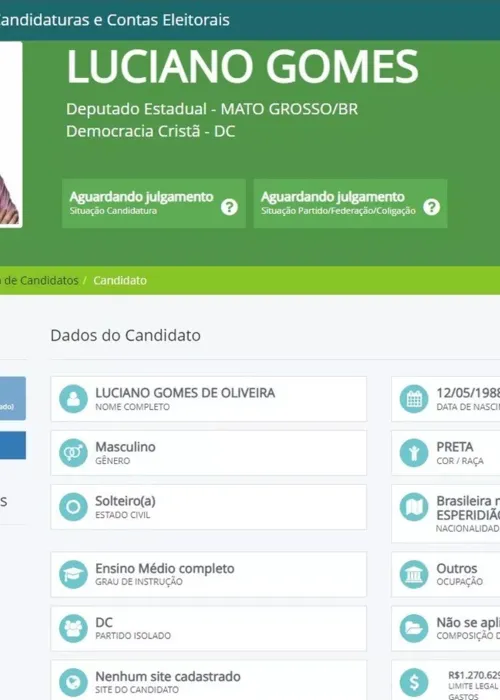 A foto do ex-BBB aparece com o nome completo do político