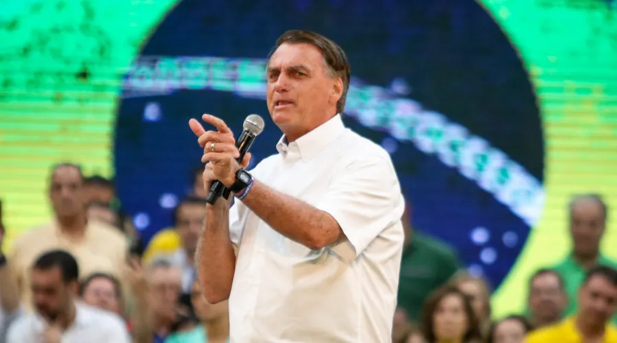 O presidente Jair Bolsonaro fala durante a convenção nacional do Partido Liberal (PL), no estádio do Maracanãzinho, no Rio de Janeiro