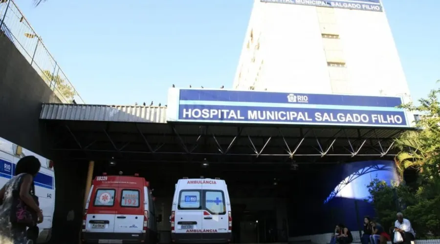 Vítima está  está internada em estado grave no Hospital Municipal Salgado Filho, no Méier
