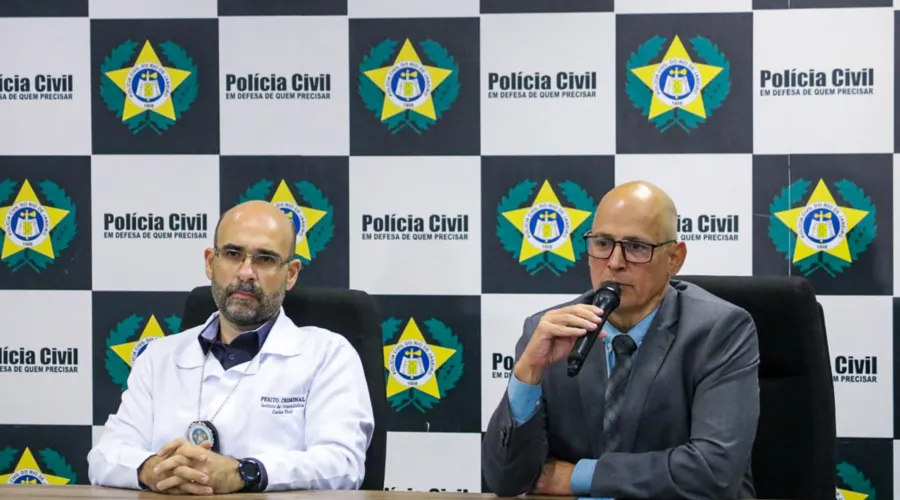 Perito (à esquerda) e delegado Gilberto Cardoso, da Delegacia de Proteção ao Idoso, falaram sobre o caso