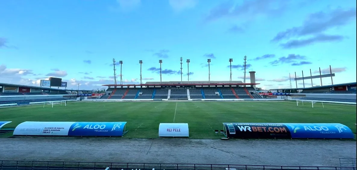 Estádio Rei Pelé recebe duelo entre Azulão e Cruzmaltino