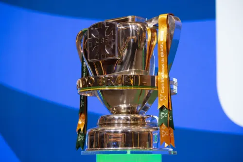 Cobiçada taça da Copa do Brasil aguarda os momentos finais do torneio