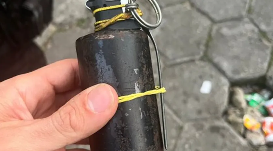 Uma granada foi encontrada com os criminosos