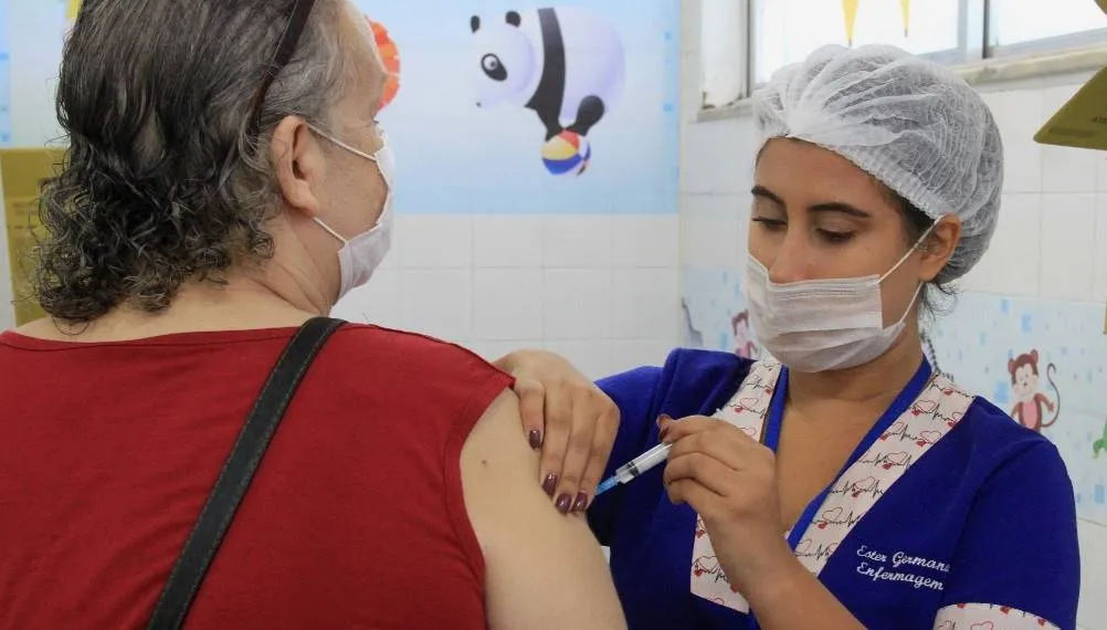 Vacinação contra a gripe segue em São Gonçalo