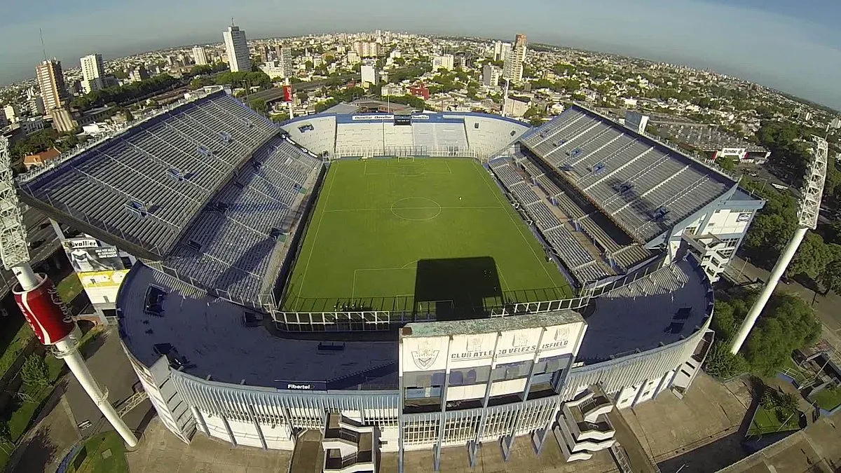 Estádio José Amalfitani teve estado do gramado criticado