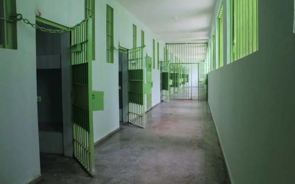 Interior de uma das prisões do estado do Rio