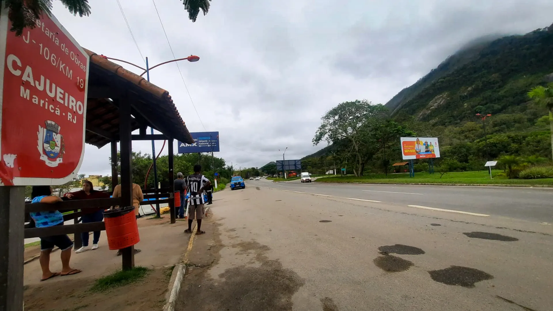 Moradores do entorno do bairro Manu Manoela imploram pela instalação da passarela
