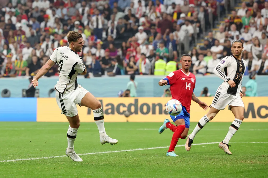 Alemanha venceu em jogo de duas viradas, mas está eliminada