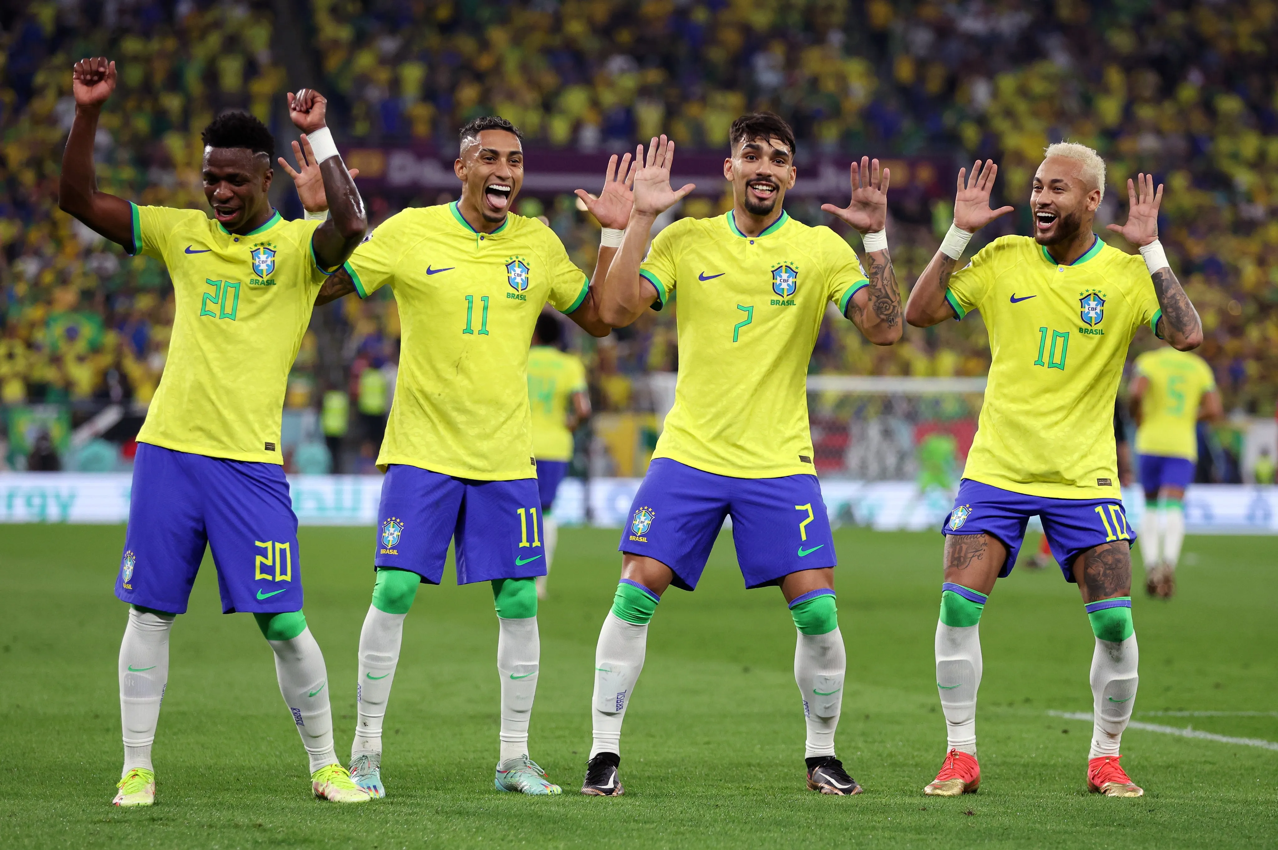 Jogadores comemoraram o primeiro gol com a dancinha que é hit, do grupo Os Quebradeiras, de Niterói