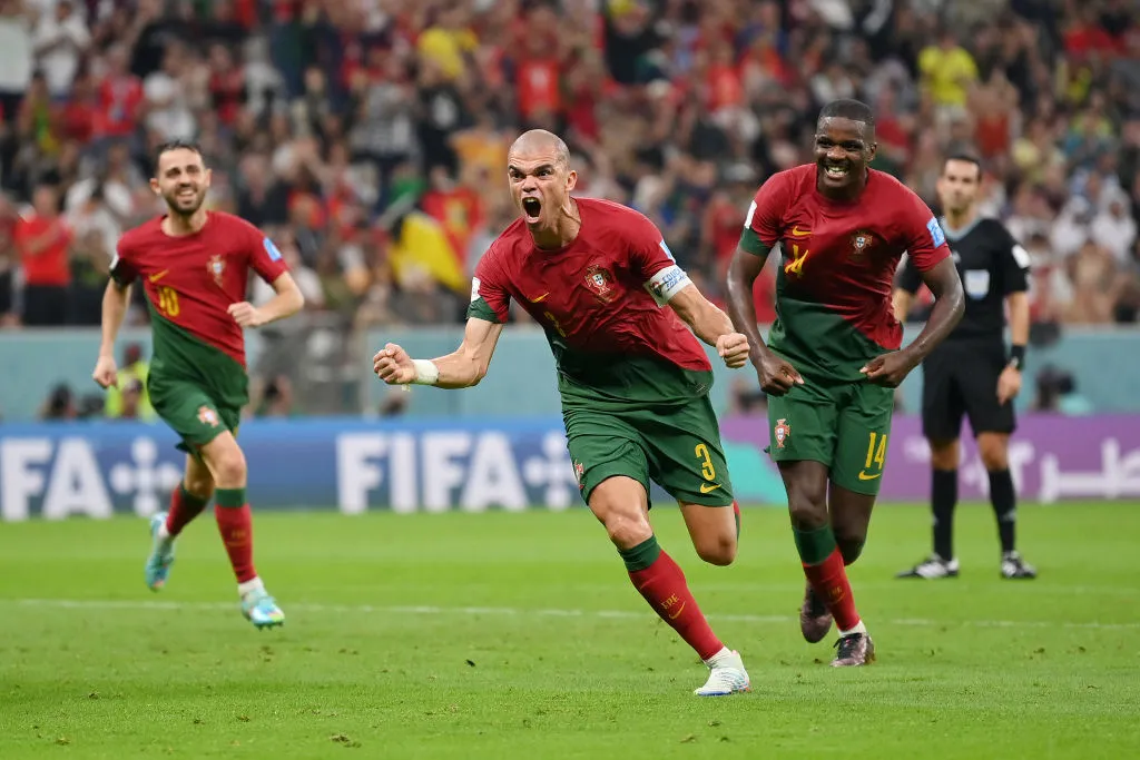 Com o gol marcado, Pepe, de 39 anos, se tornou o jogador mais velho a marcar gol em um mata-mata de Copa do Mundo