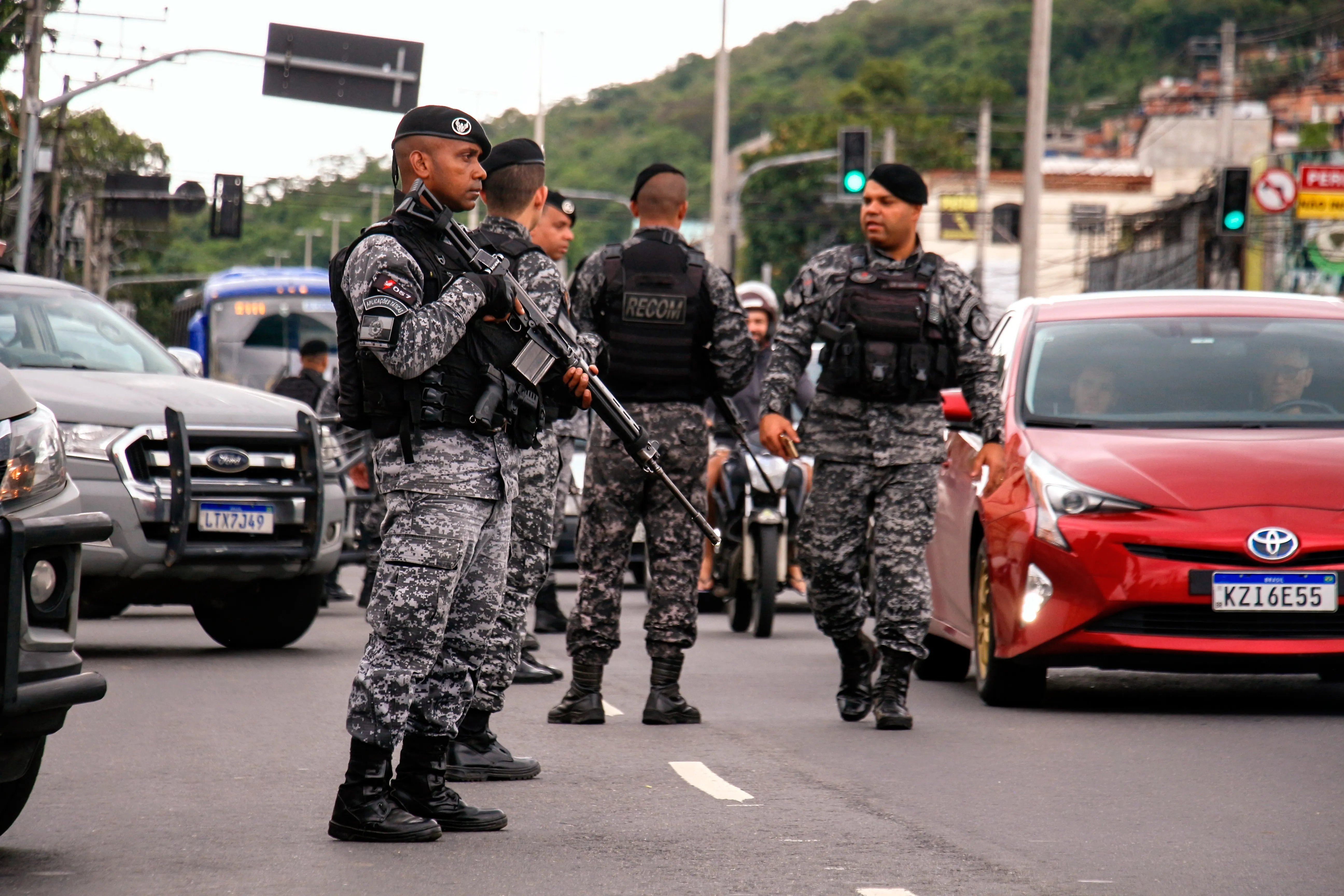 Clima no Campinho, Praça Seca, após morte do policial do Bope