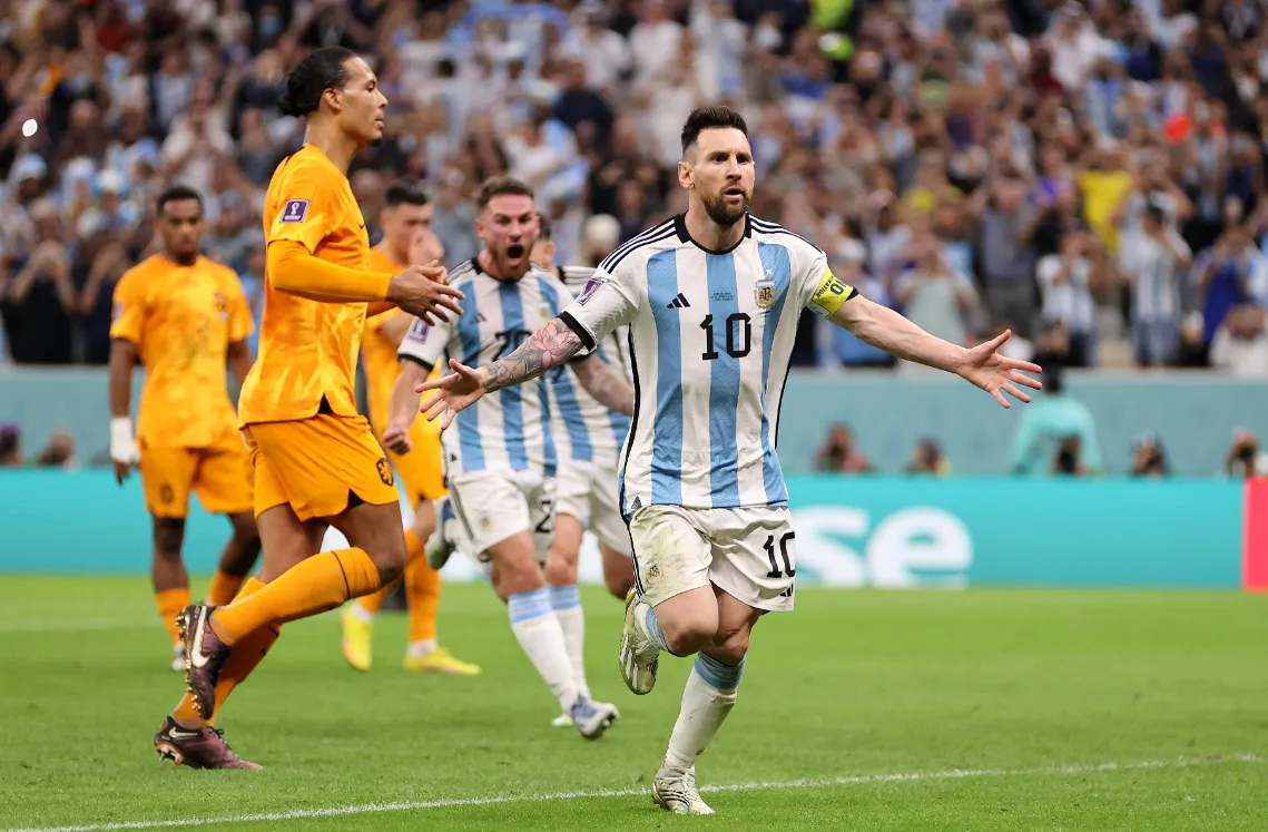 Messi chegou aos 10 gols e se igualou a Batistuta como maiores artilheiros em Copas do Mundo com a camisa da Argentina.